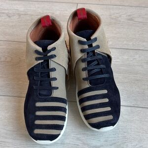 Men's Black and Tan Sneakers